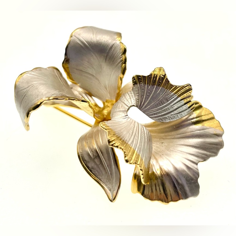 Vintage Ceritto Original 1982 Orchid Floral Brooch Gold Tone Opalescent White